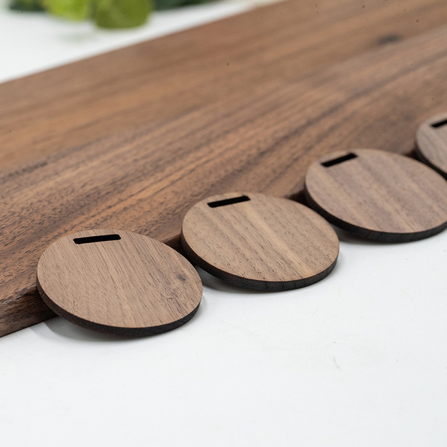パーソナライズされたブランク ラウンドウッド 木製 名前刻印キーホルダー